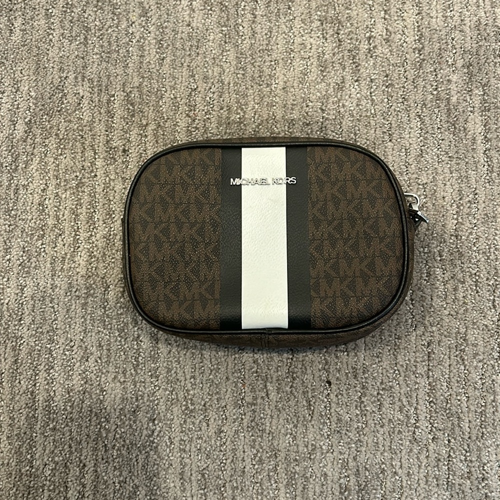 Michael Kors women’s small crossbody